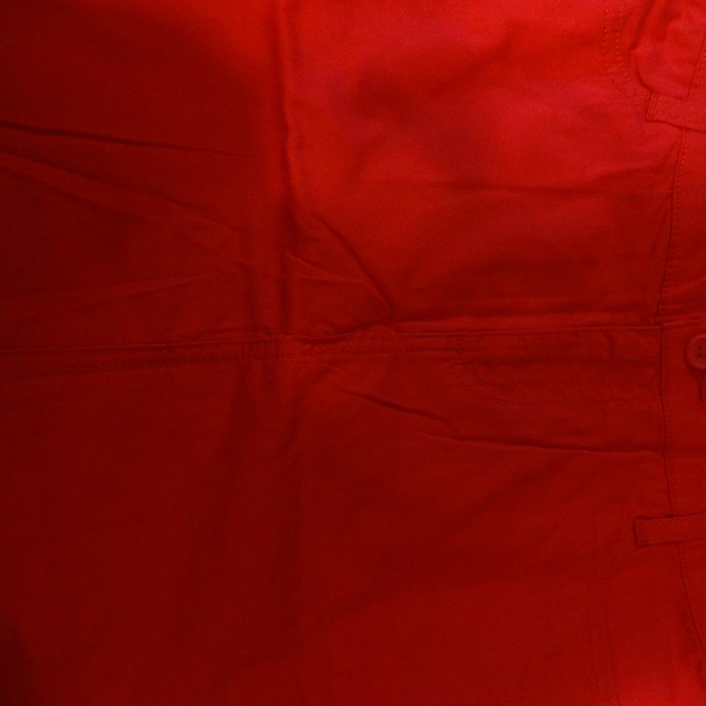 NWT st johns bay red skort size 4 - Picture 2 of 4